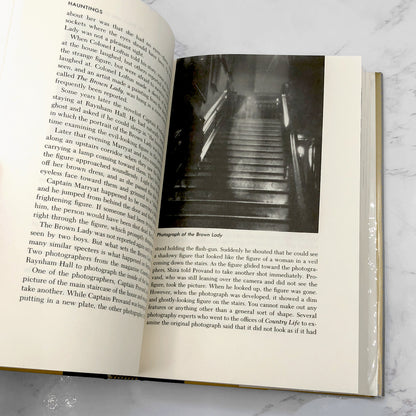 The Encyclopedia of Ghosts by Daniel Cohen [FIRST EDITION] 1984 • Dodd Mead & Company