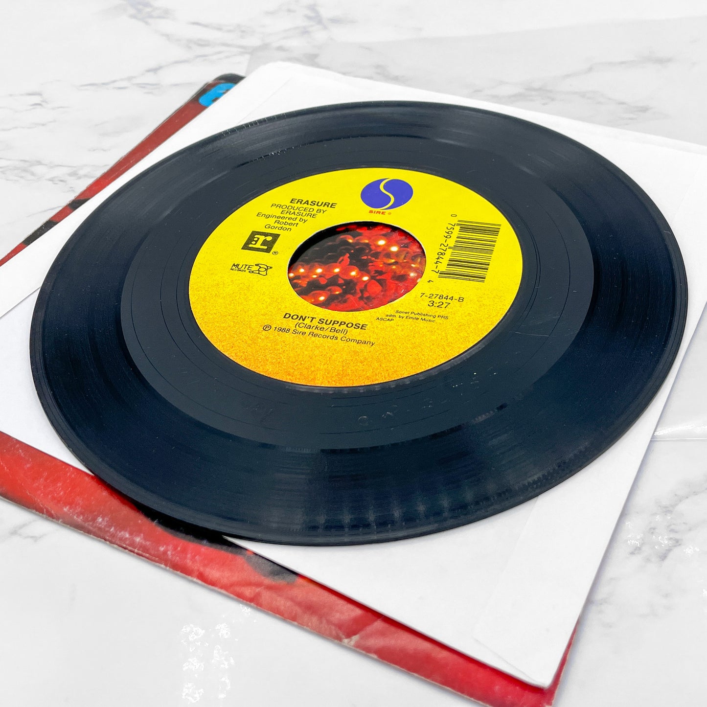 Erasure – Chains of Love b/w Don't Suppose [7" VINYL SINGLE] 1988 • Sire