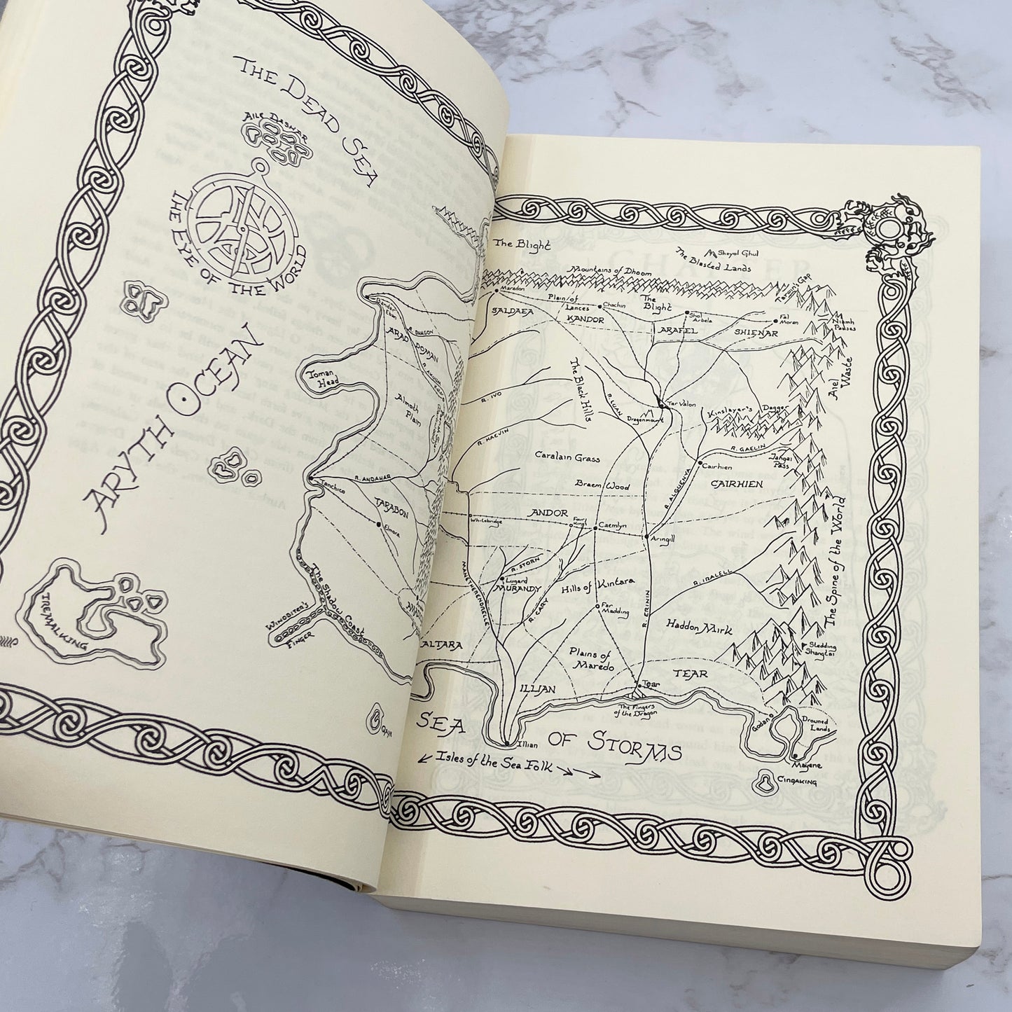 The Eye of the World by Robert Jordan [FIRST EDITION • FIRST PRINTING] 1990 • Trade Paperback • TOR • Wheel of Time #1