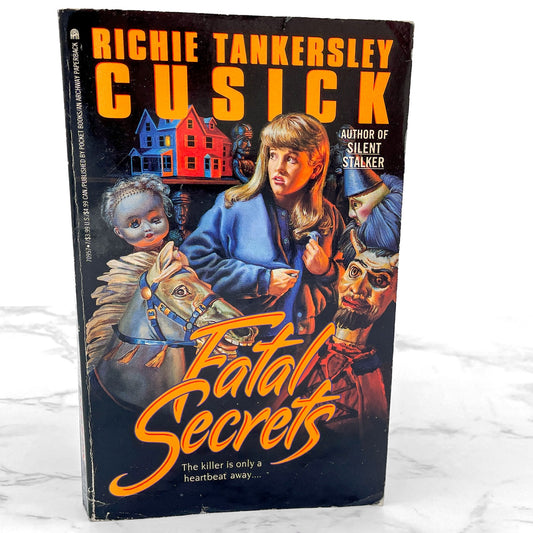Fatal Secrets by Richie Tankersley Cusick [FIRST EDITION PAPERBACK] 1992 • Point Horror #24