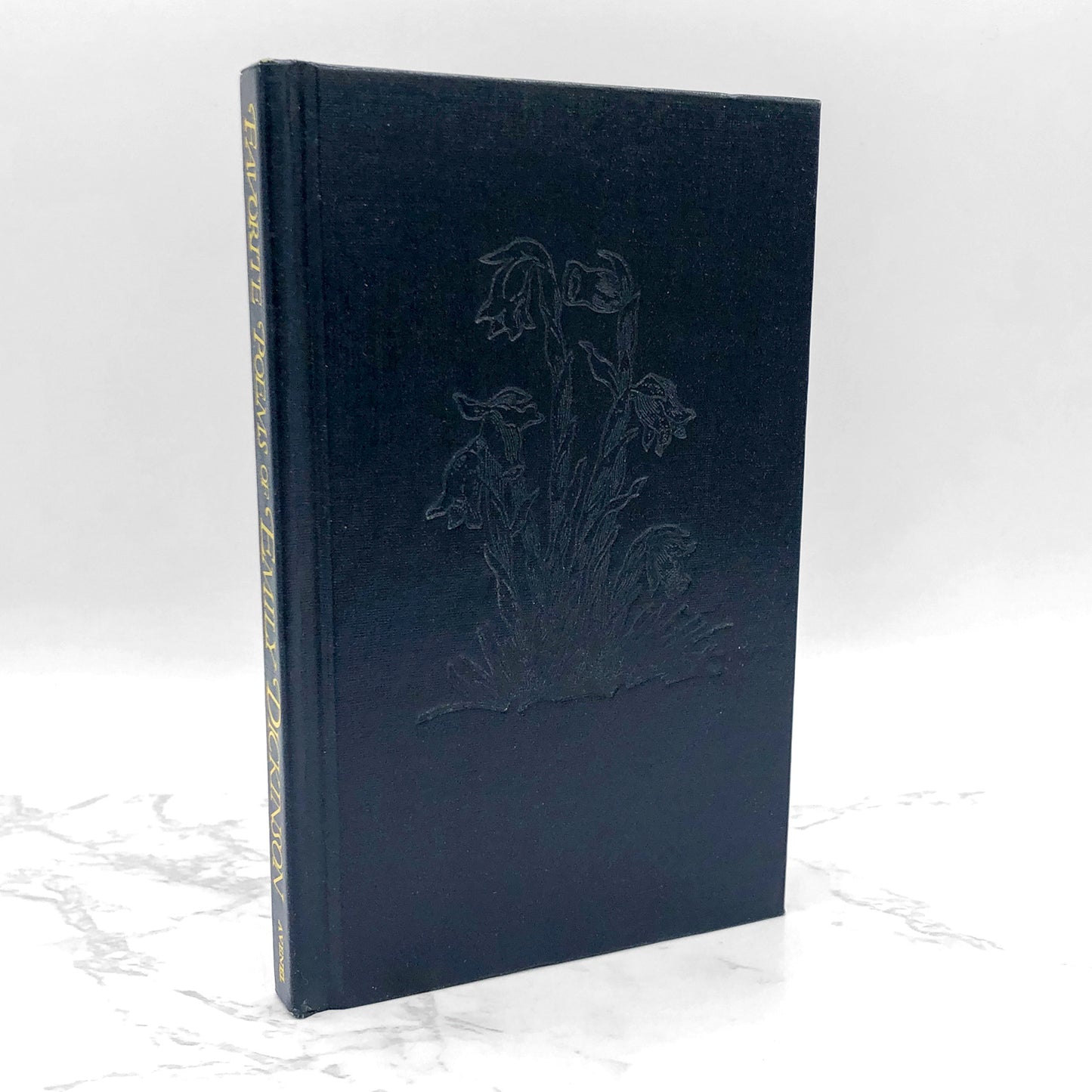 Favorite Poems Of Emily Dickinson [1978 HARDCOVER] • Avenel