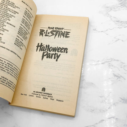 Fear Street #8: Halloween Party by R.L. Stine [1990 PAPERBACK]