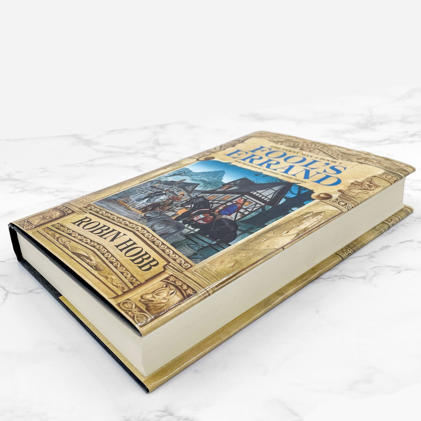 Fool's Errand by Robin Hobb [2002 HARDCOVER] BCE • Tawny Man #1 • Bantam Spectra