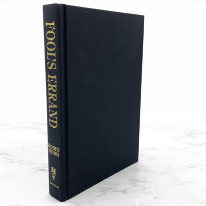 Fool's Errand by Robin Hobb [2002 HARDCOVER] BCE • Tawny Man #1 • Bantam Spectra