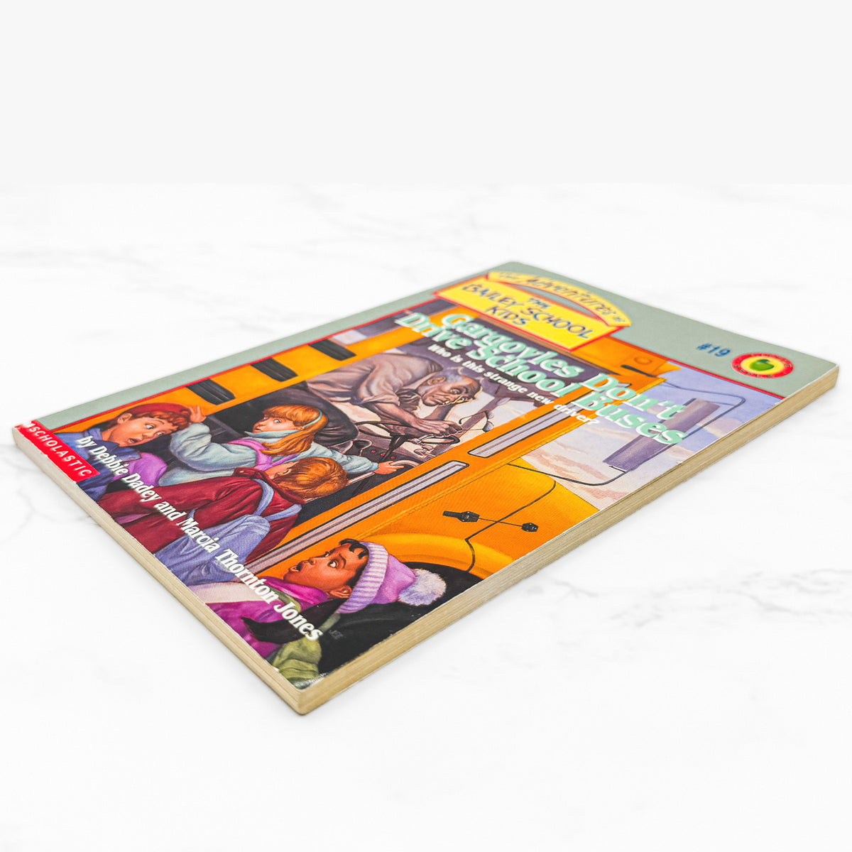 Gargoyles Don't Drive School Buses by Debbie Dadey & Marcia Thornton Jones [FIRST EDITION PAPERBACK] 1996 • Bailey School Kids #19