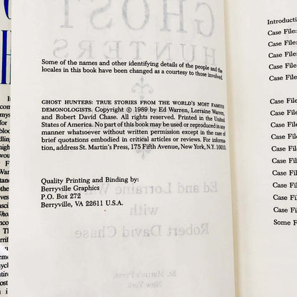 Ghost Hunters by Ed and Lorraine Warren [FIRST BOOK CLUB EDITION] 1989 • St Martin's Press