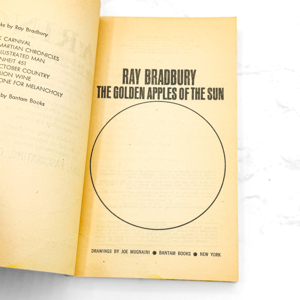 The Golden Apples of the Sun by Ray Bradbury [1961 PAPERBACK] • Bantam