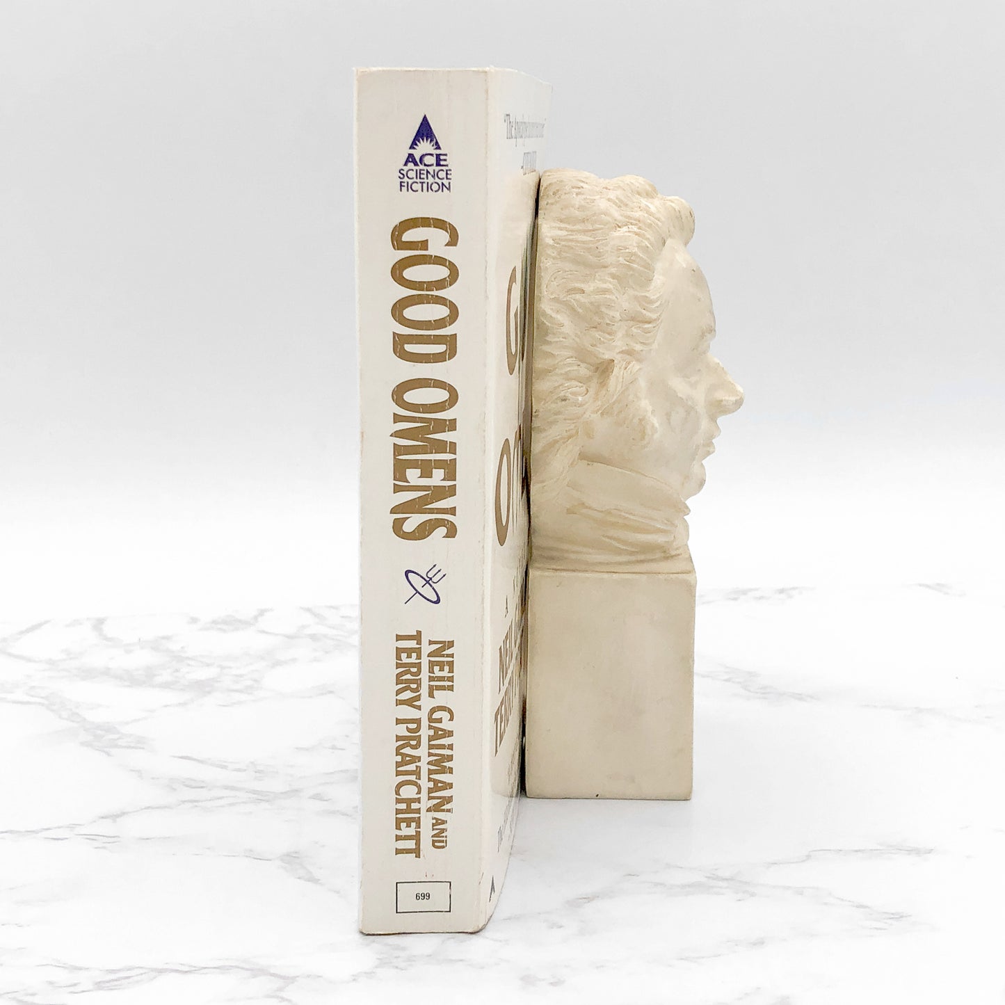 Good Omens by Neil Gaiman & Terry Pratchett [1996 PAPERBACK] • Ace