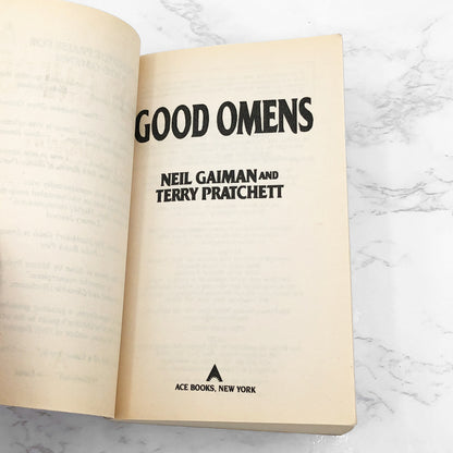 Good Omens by Neil Gaiman & Terry Pratchett [1996 PAPERBACK] • Ace