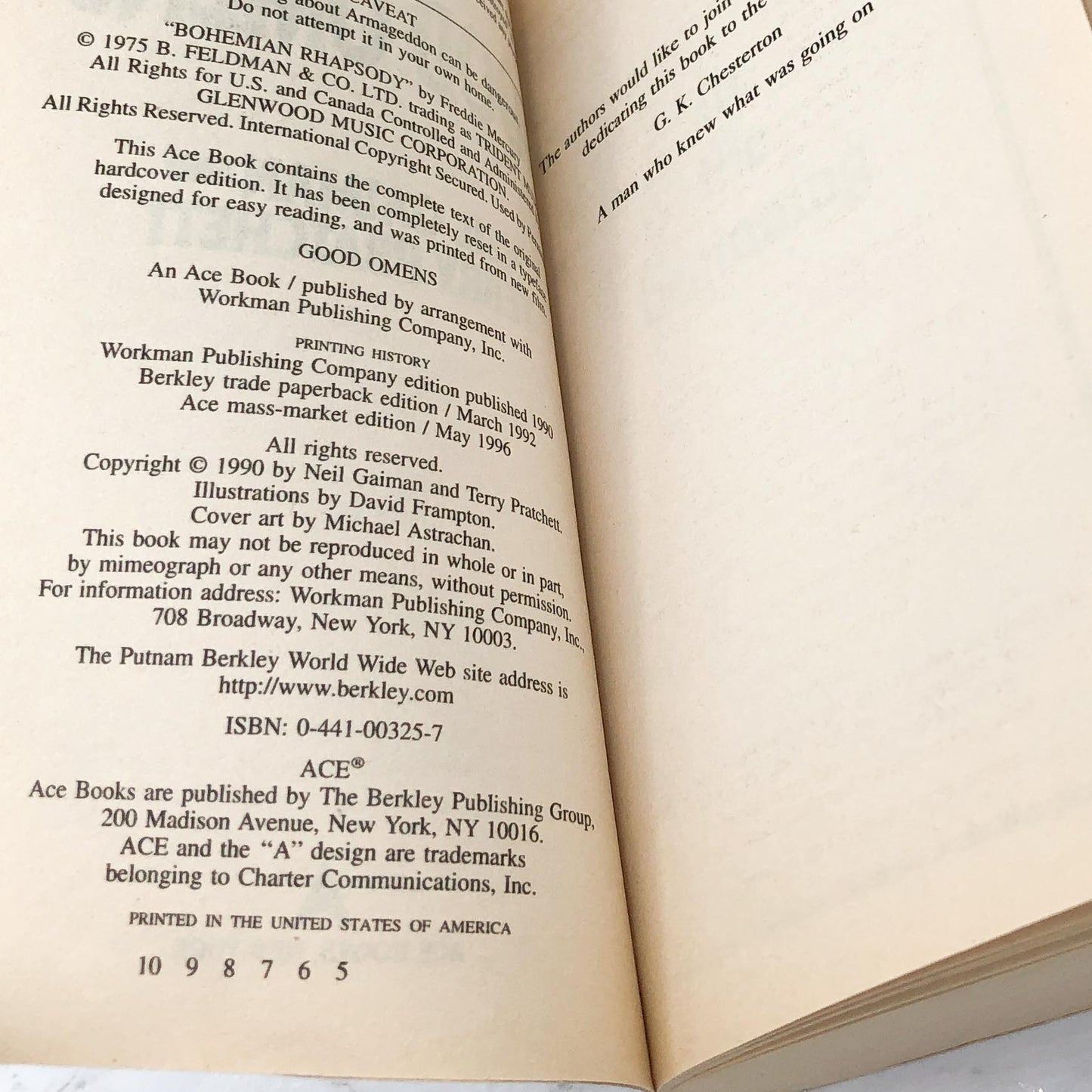 Good Omens by Neil Gaiman & Terry Pratchett [1996 PAPERBACK] • Ace