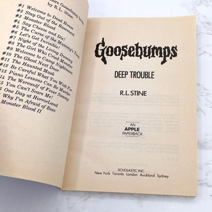 Deep Trouble by R.L. Stine [FIRST EDITION PAPERBACK] 1994 • Goosebumps #19