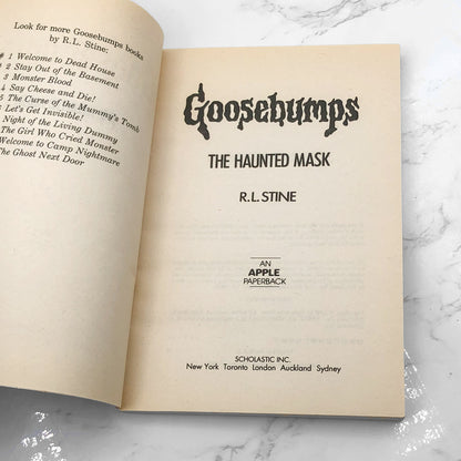 The Haunted Mask by R.L. Stine [1993 FIRST EDITION] Goosebumps #11