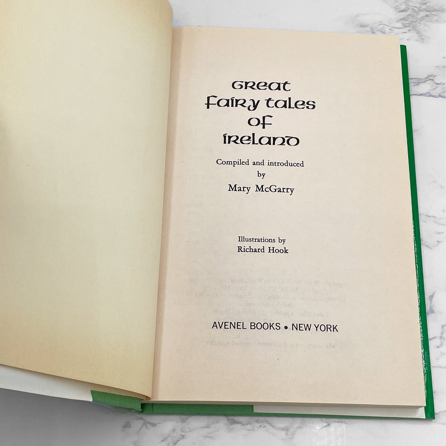 Great Fairy Tales Of Ireland compiled by Mary McGarry [U.S. FIRST EDITION] 1973 • Avenel Books