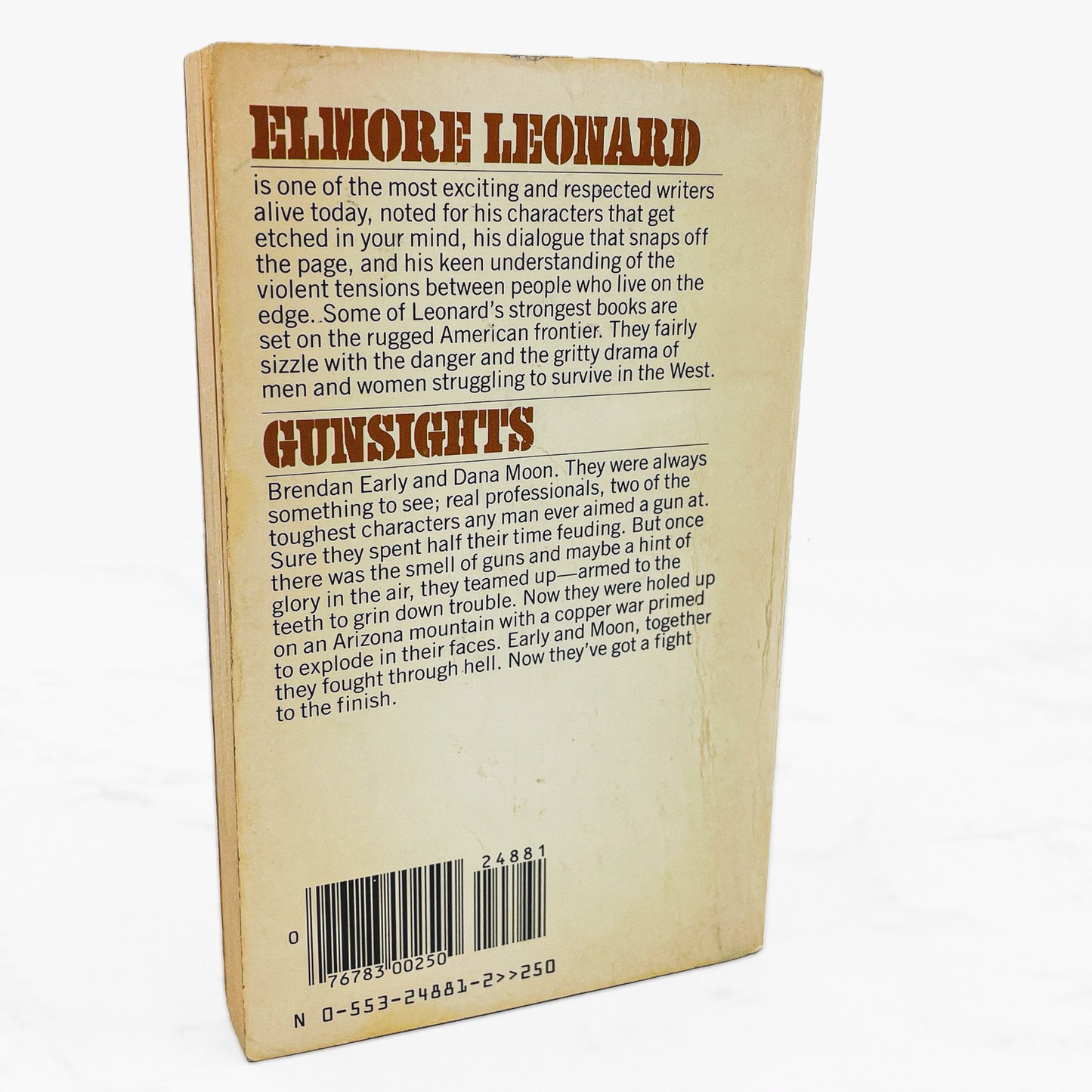 Gunsights by Elmore Leonard [1985 PAPERBACK] Bantam