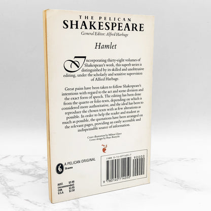 Hamlet by William Shakespeare [1985 PAPERBACK] • The Pelican Shakespeare • Penguin