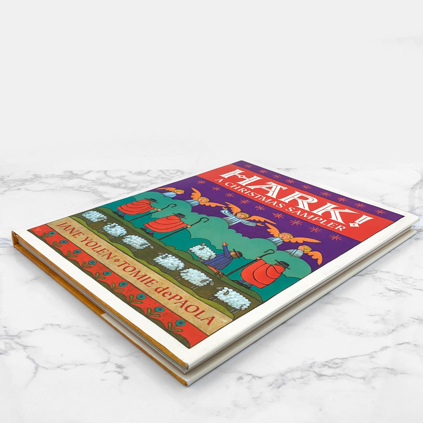 Hark! A Christmas Sampler by Tomie dePaola & Jane Yolen SIGNED! [FIRST EDITION] 1991