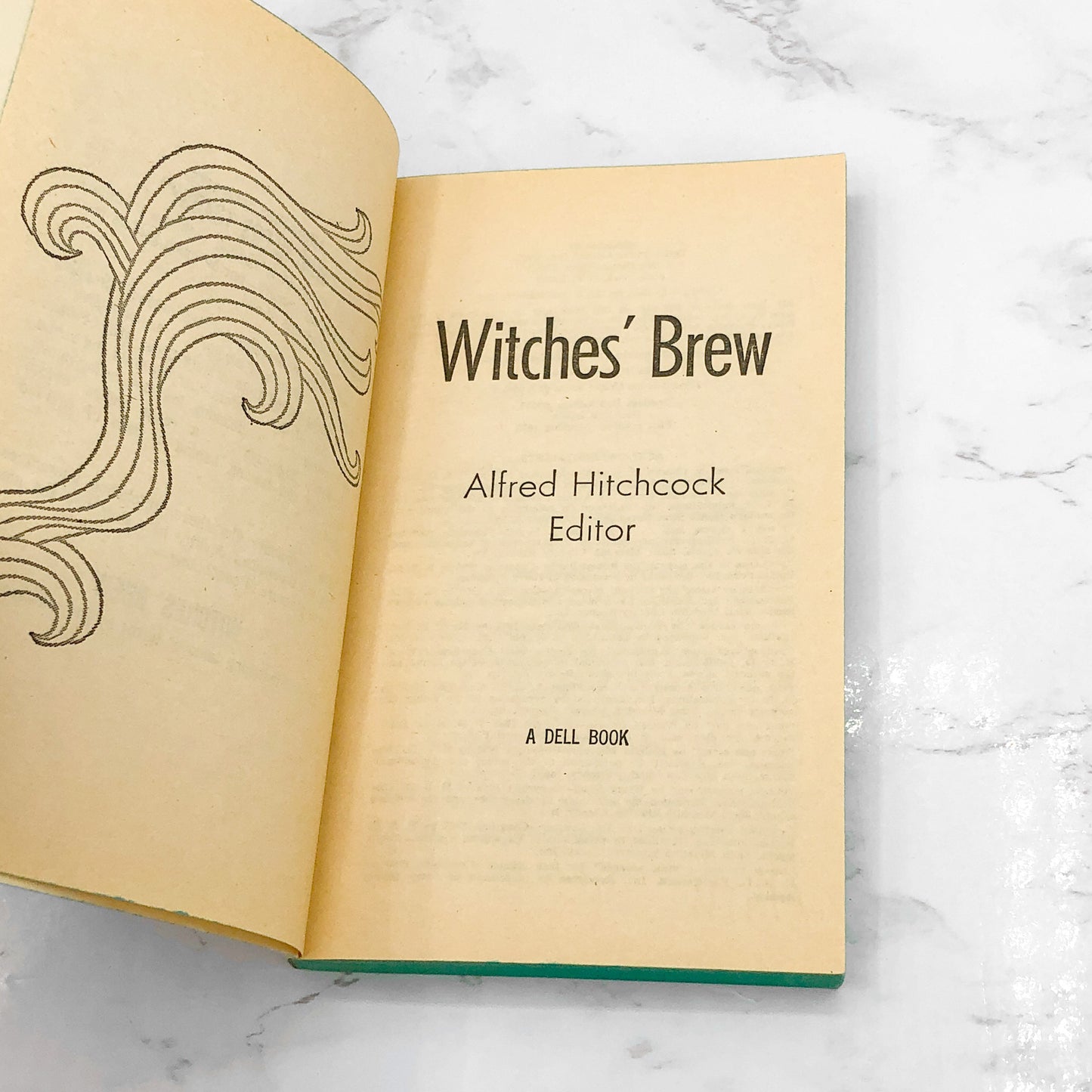 Alfred Hitchcock's Witch's Brew [1978 PAPERBACK] Dell