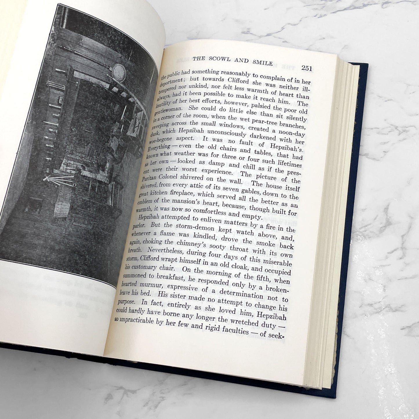 The House of the Seven Gables by Nathaniel Hawthorne [POCKET HARDCOVER] 1966 • Allyn & Bacon • Academy Classics
