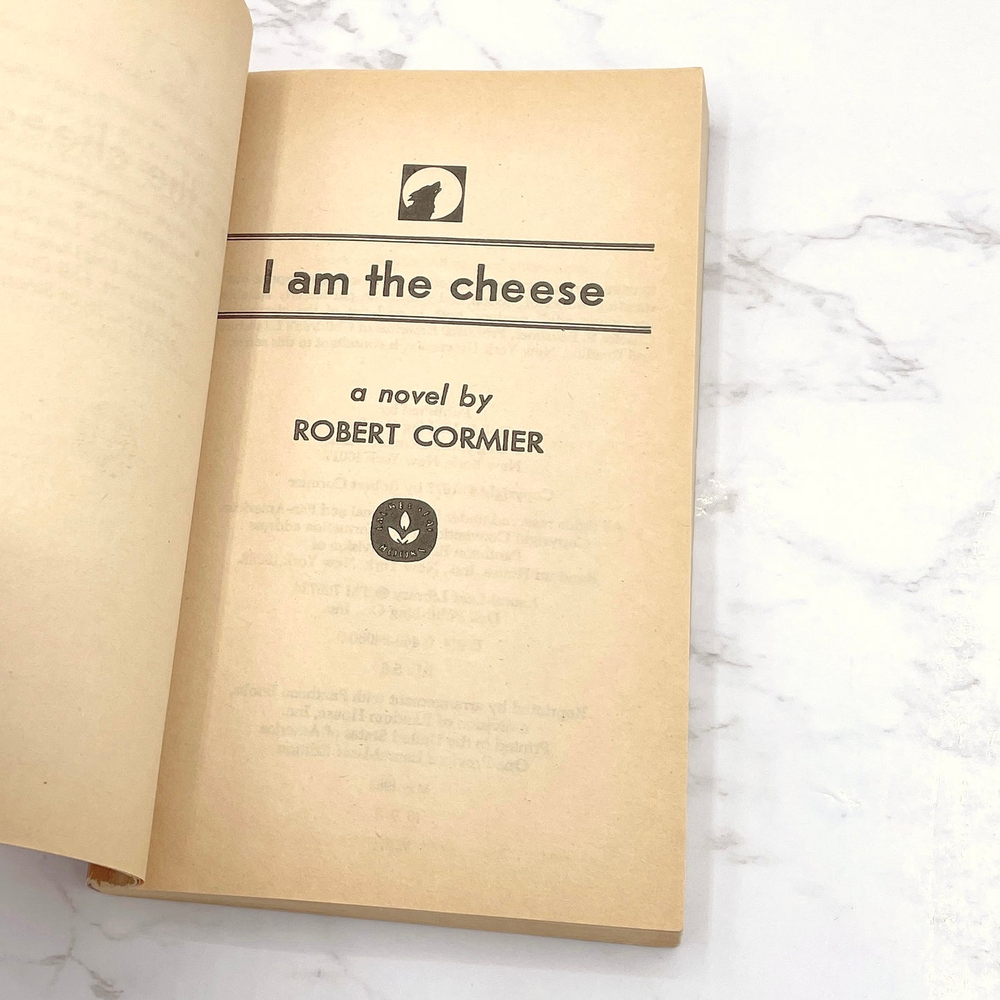 I Am the Cheese by Robert Cormier [1983 PAPERBACK] • Laurel-Leaf