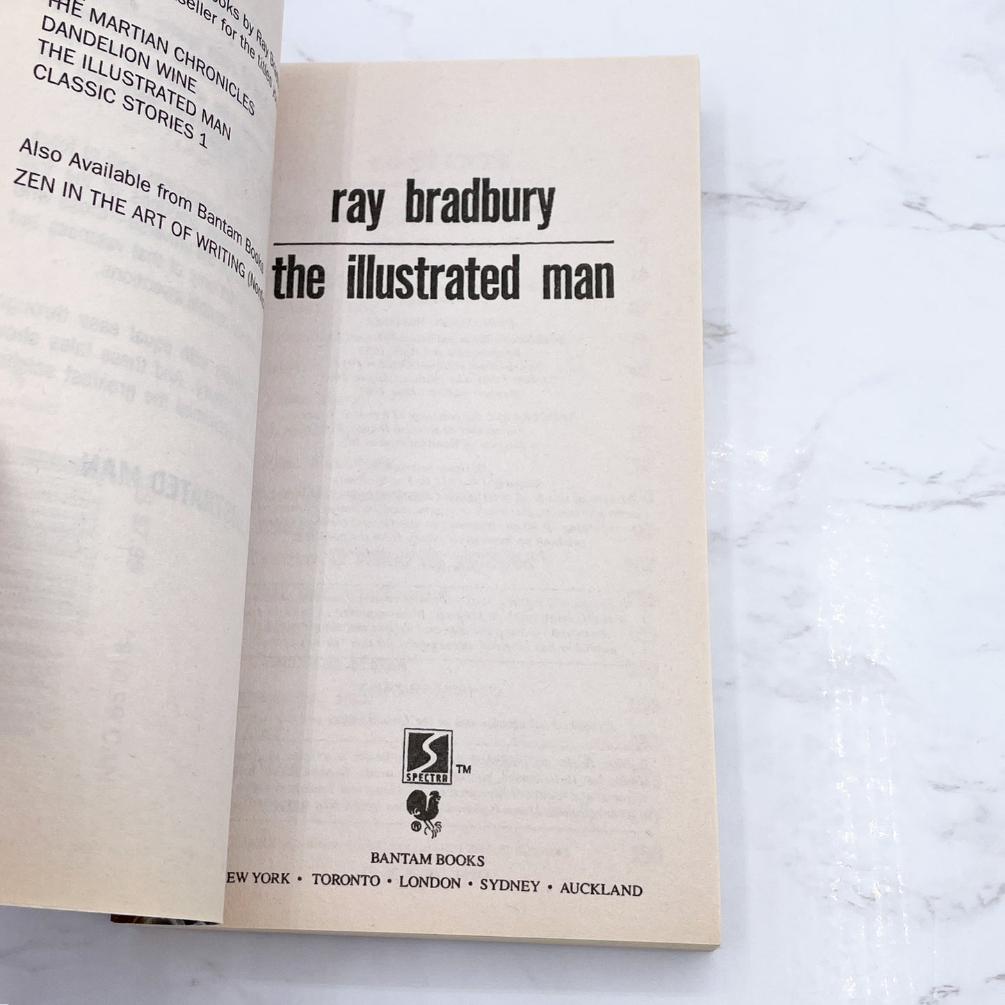 The Illustrated Man by Ray Bradbury [1990 PAPERBACK] • Bantam Spectra • Mint!
