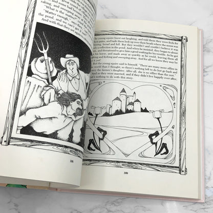 The Illustrated Treasury of Fairy Tales edited by T.A. Kennedy [FIRST EDITION] 1982 • Grosset & Dunlap
