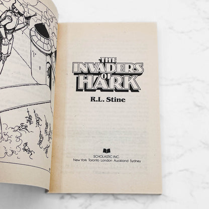 The Invaders of Hark by R.L. Stine [FIRST EDITION PAPERBACK] 1985 • Scholastic