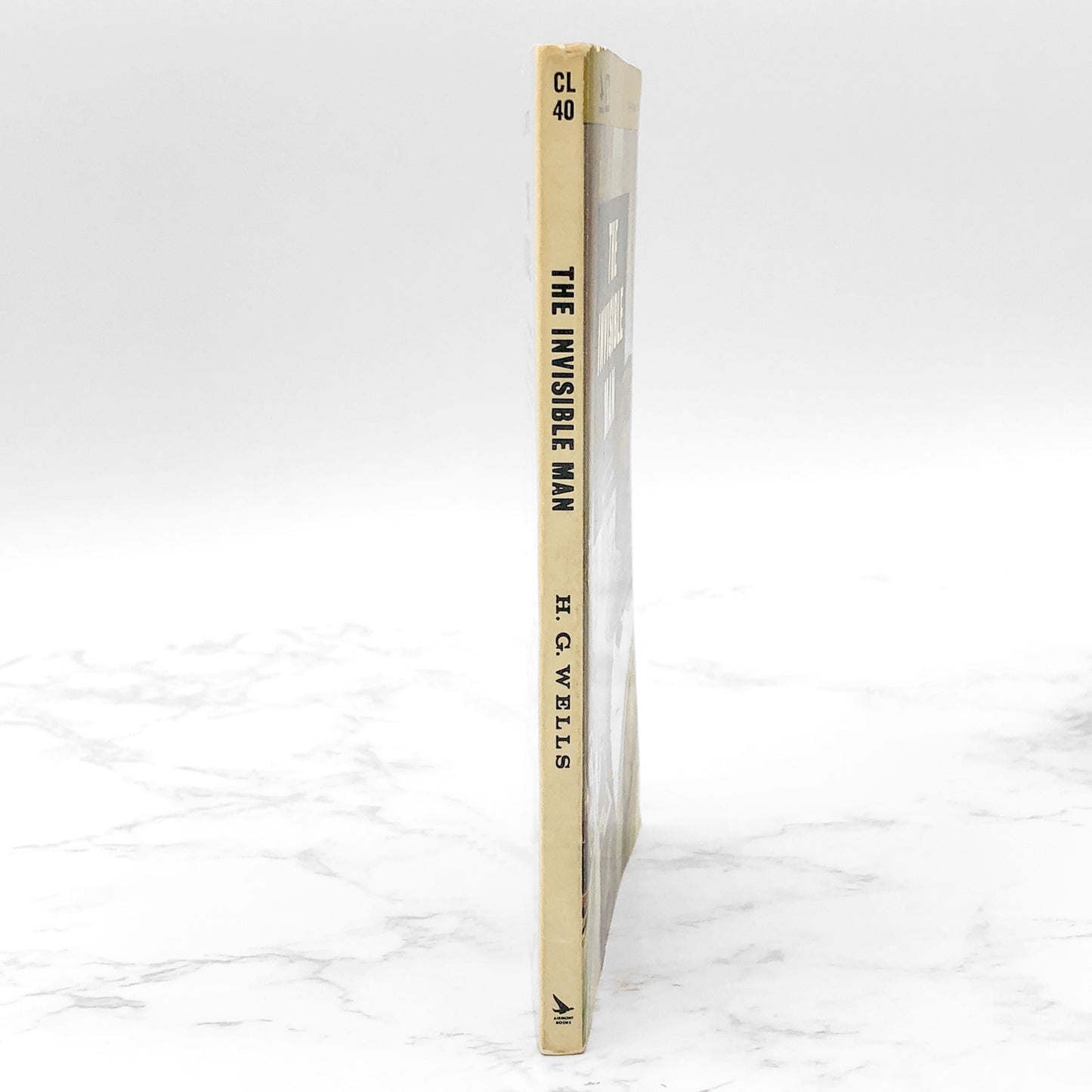 The Invisible Man by H.G. Wells [1964 PAPERBACK] • Airmont