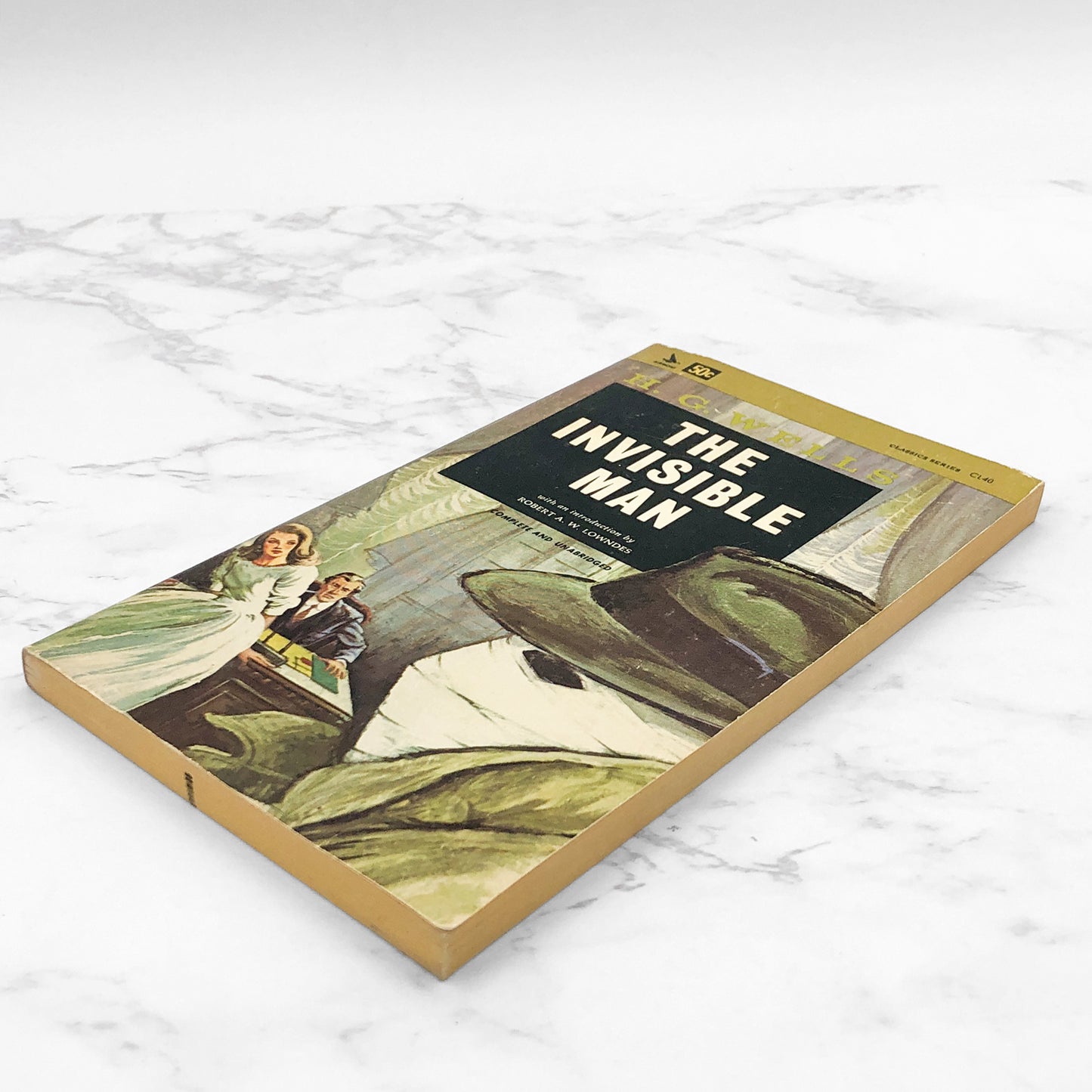 The Invisible Man by H.G. Wells [1964 PAPERBACK] • Airmont