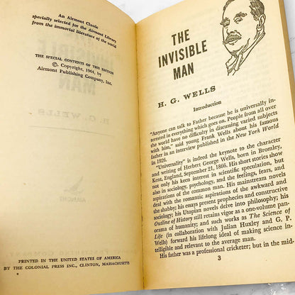 The Invisible Man by H.G. Wells [1964 PAPERBACK] • Airmont