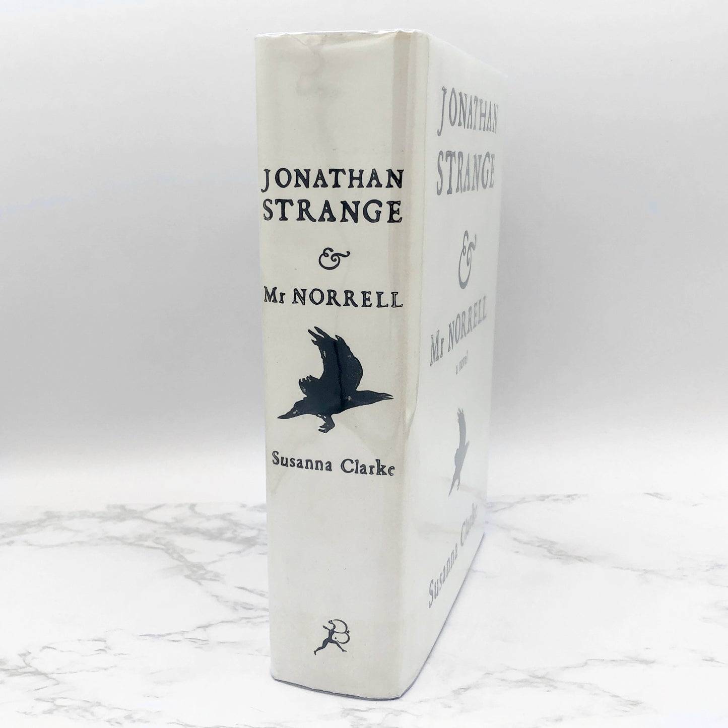 Jonathan Strange & Mr Norrell by Susanna Clarke [FIRST EDITION • FIRST PRINTING] 2004 • Bloomsbury