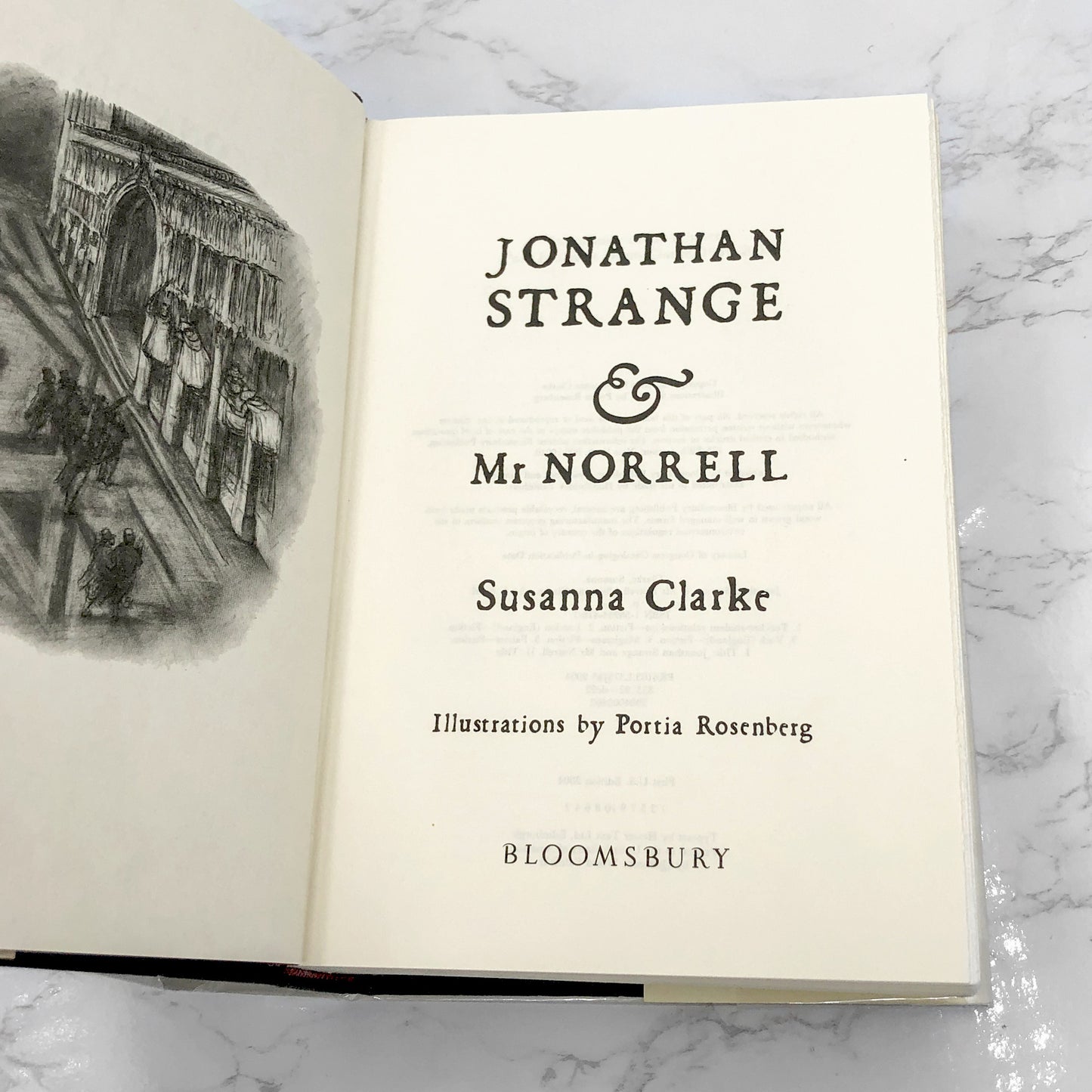 Jonathan Strange & Mr Norrell by Susanna Clarke [FIRST EDITION • FIRST PRINTING] 2004 • Bloomsbury