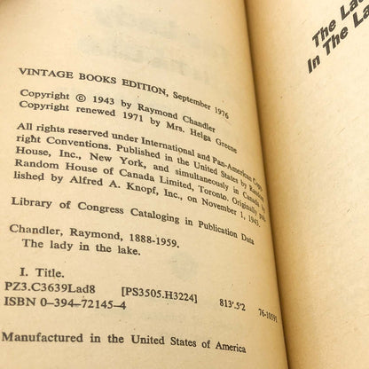 The Lady in the Lake by Raymond Chandler [1976 PAPERBACK] • Vintage