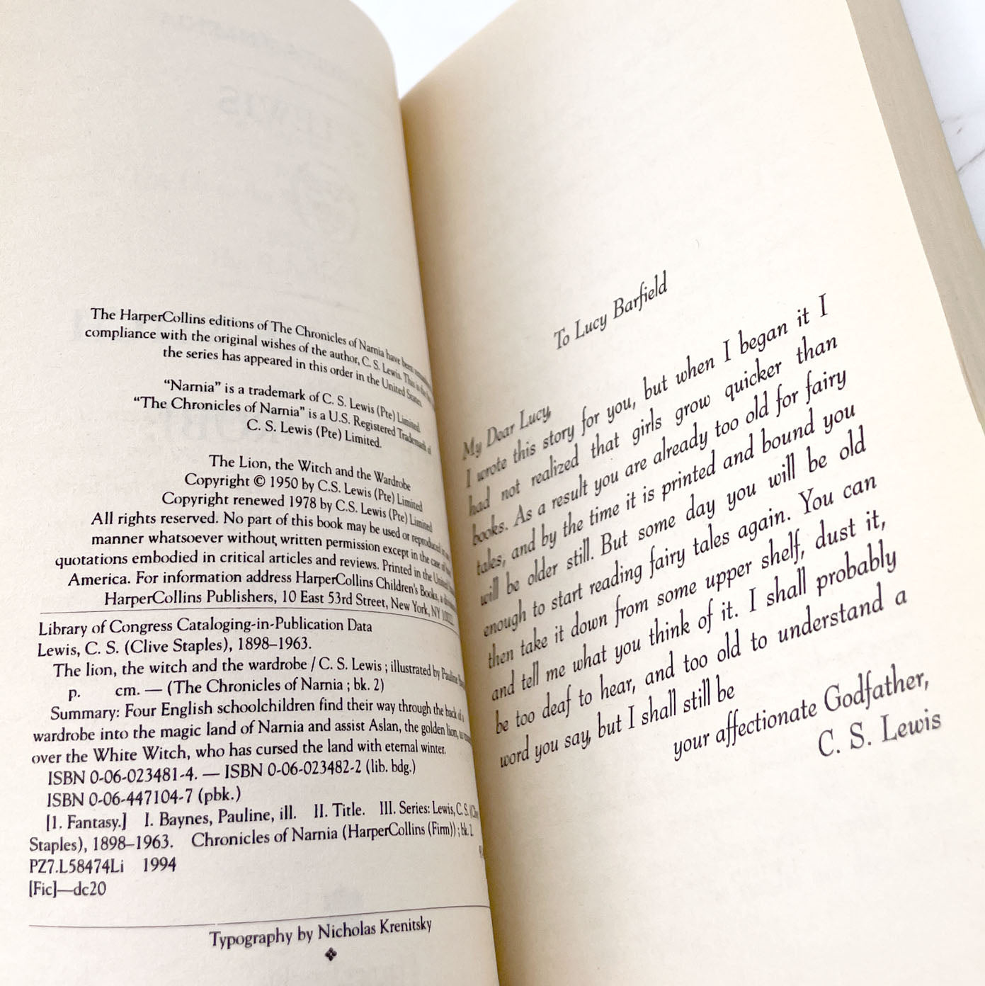 The Lion, The Witch & The Wardrobe by C.S. Lewis [1994 PAPERBACK] • Harper Trophy • Chronicles of Narnia