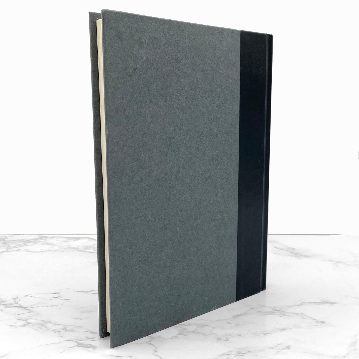 The Lion, The Witch & The Wardrobe by C.S. Lewis [1978 HARDCOVER] BCE • Harper Collins