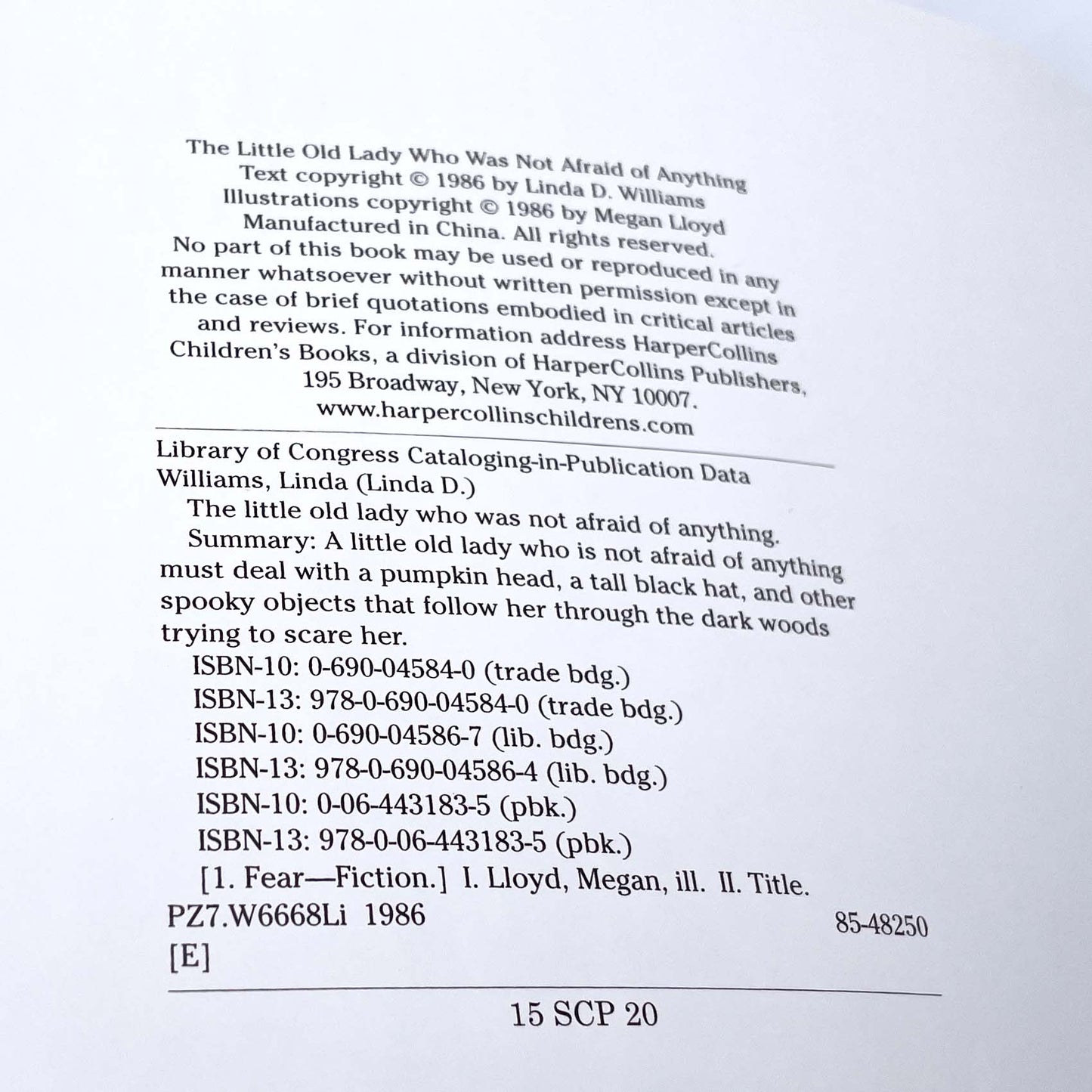 The Little Old Lady Who Was Not Afraid of Anything by Linda Williams & Megan Lloyd [FIRST EDITION] 1986 • Later Printing • HarperCollins