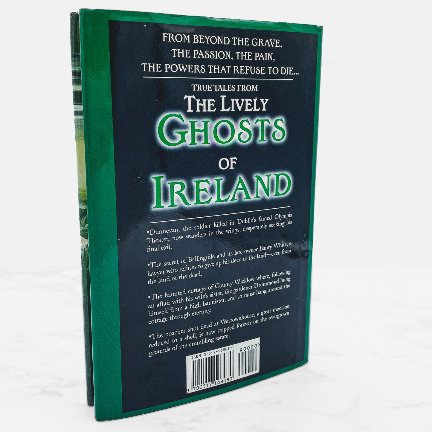The Lively Ghosts of Ireland by Hans Holzer [HARDCOVER RE-ISSUE] 1996 • Wings