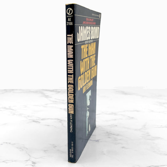 The Man With the Golden Gun by Ian Fleming [1966 PAPERBACK] • Signet • James Bond #13