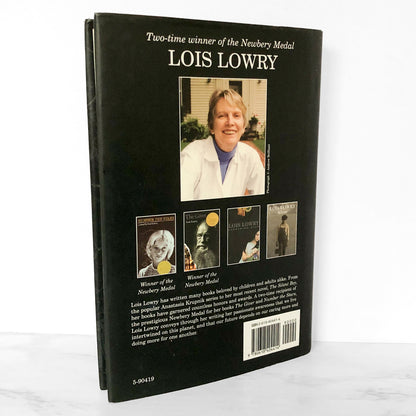 Messenger by Lois Lowry [FIRST EDITION] 2004 • The Giver #3
