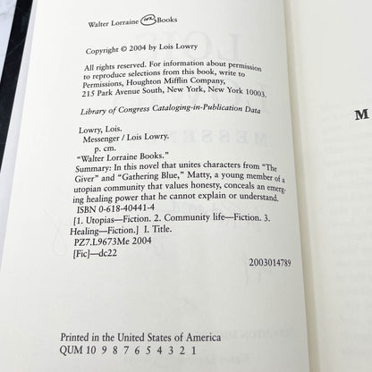 Messenger by Lois Lowry SIGNED! [FIRST EDITION • FIRST PRINTING] 2004 • The Giver #3