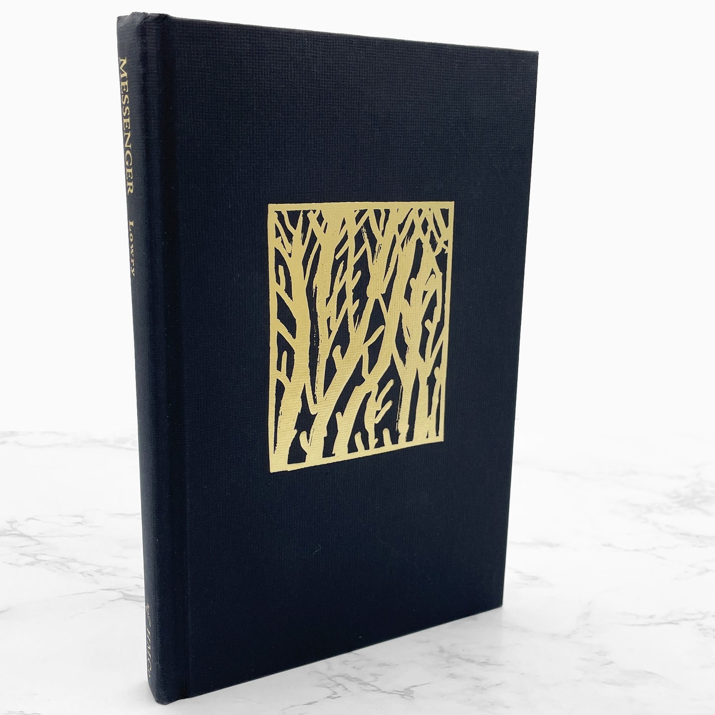 Messenger by Lois Lowry SIGNED! [FIRST EDITION • FIRST PRINTING] 2004 • The Giver #3