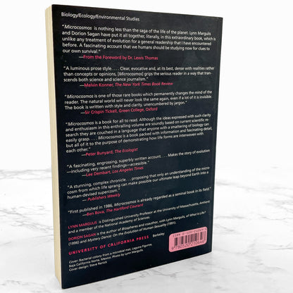 Microcosmos: Four Billion Years of Microbial Evolution by Lynn Margulis & Dorion Sagan [TRADE PAPERBACK RE-ISSUE] 1997 • UC