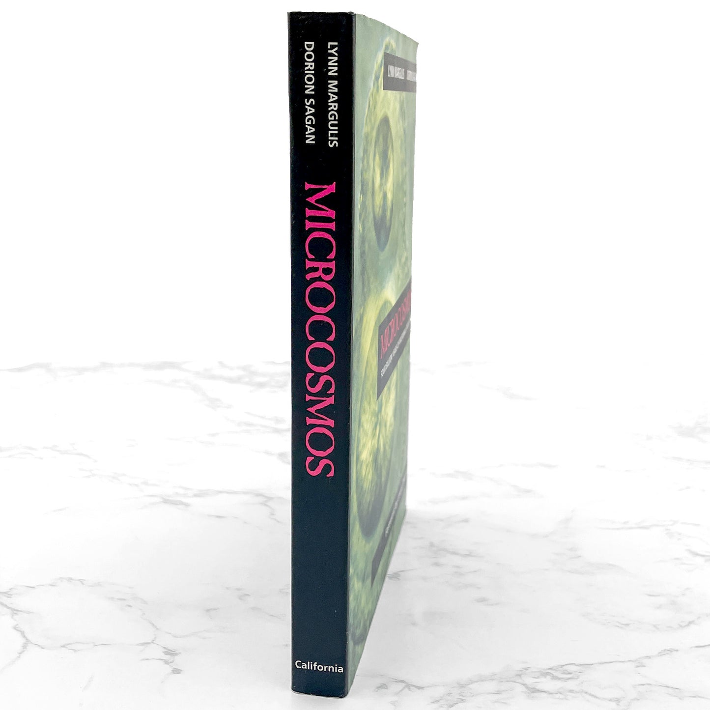 Microcosmos: Four Billion Years of Microbial Evolution by Lynn Margulis & Dorion Sagan [TRADE PAPERBACK RE-ISSUE] 1997 • UC