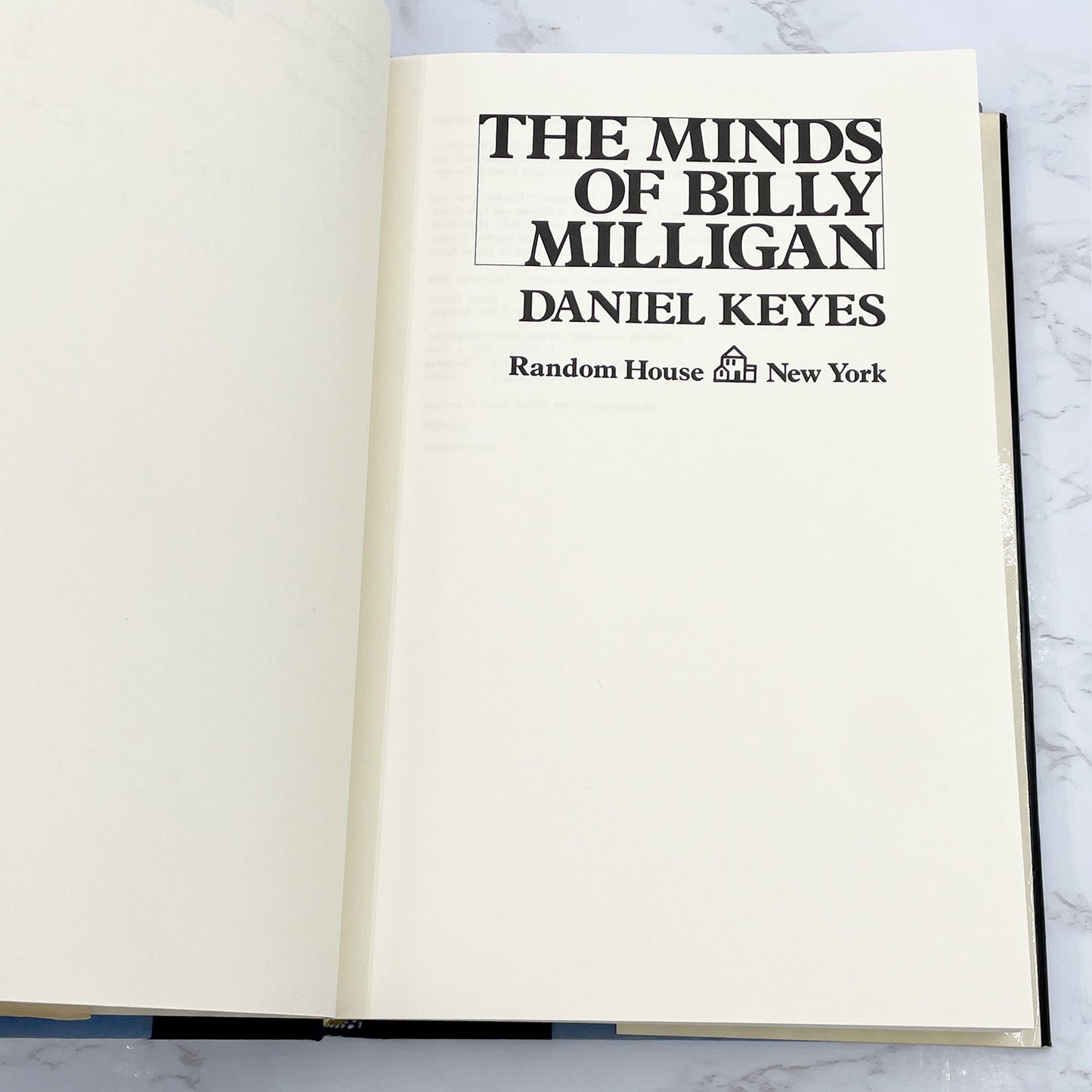 The Minds of Billy Milligan by Daniel Keyes [FIRST EDITION] 1981 • Random House