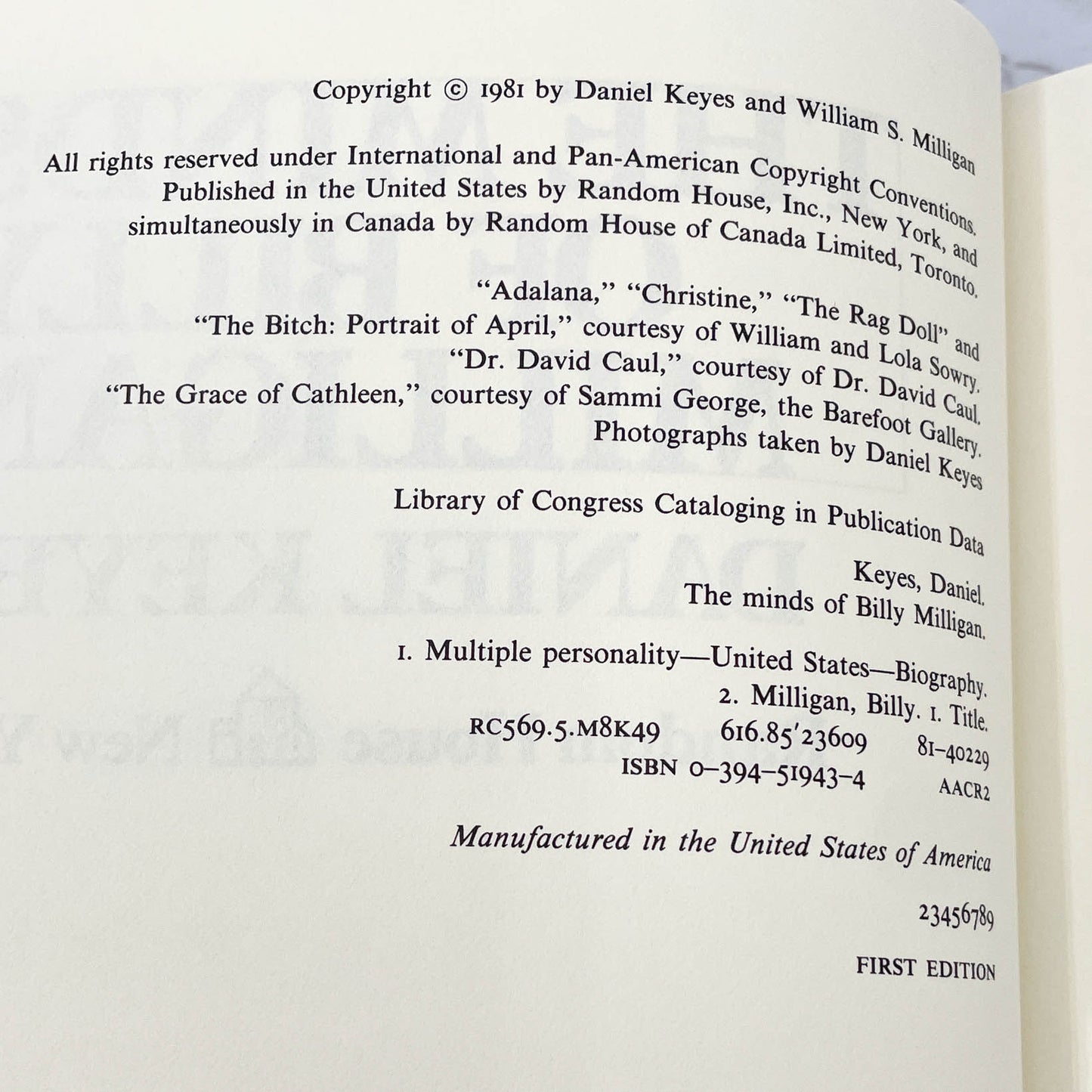 The Minds of Billy Milligan by Daniel Keyes [FIRST EDITION] 1981 • Random House