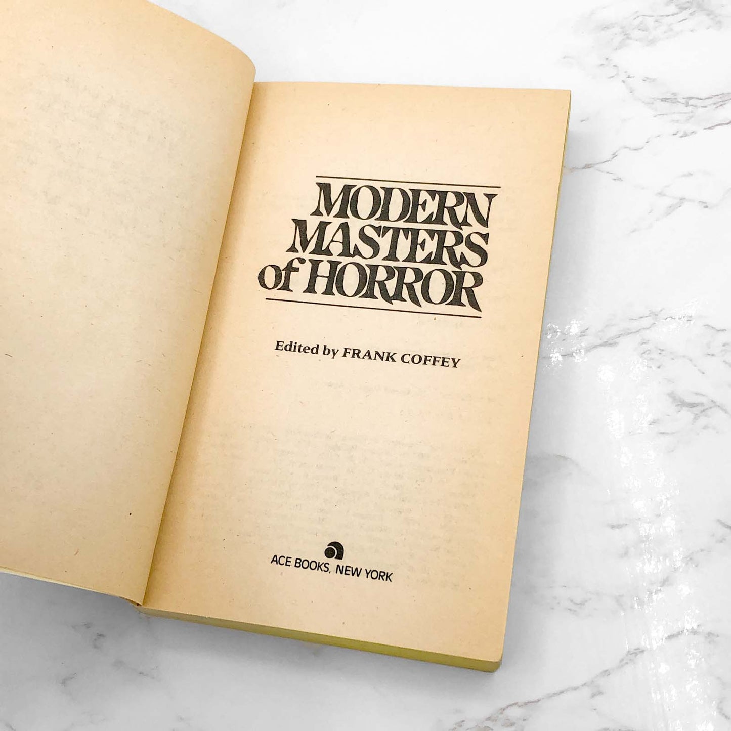 Modern Masters of Horror edited Frank Coffey [FIRST PAPERBACK PRINTING] 1982 • Ace Horror *The Monkey by Stephen King