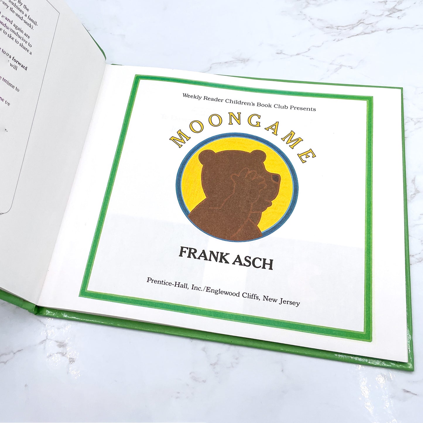 MoonGame by Frank Asch [1984 HARDCOVER] • Weekly Reader Book Club