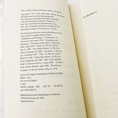 The Moons of Jupiter by Alice Munro [FIRST PAPERBACK EDITION] 1983 • Knopf