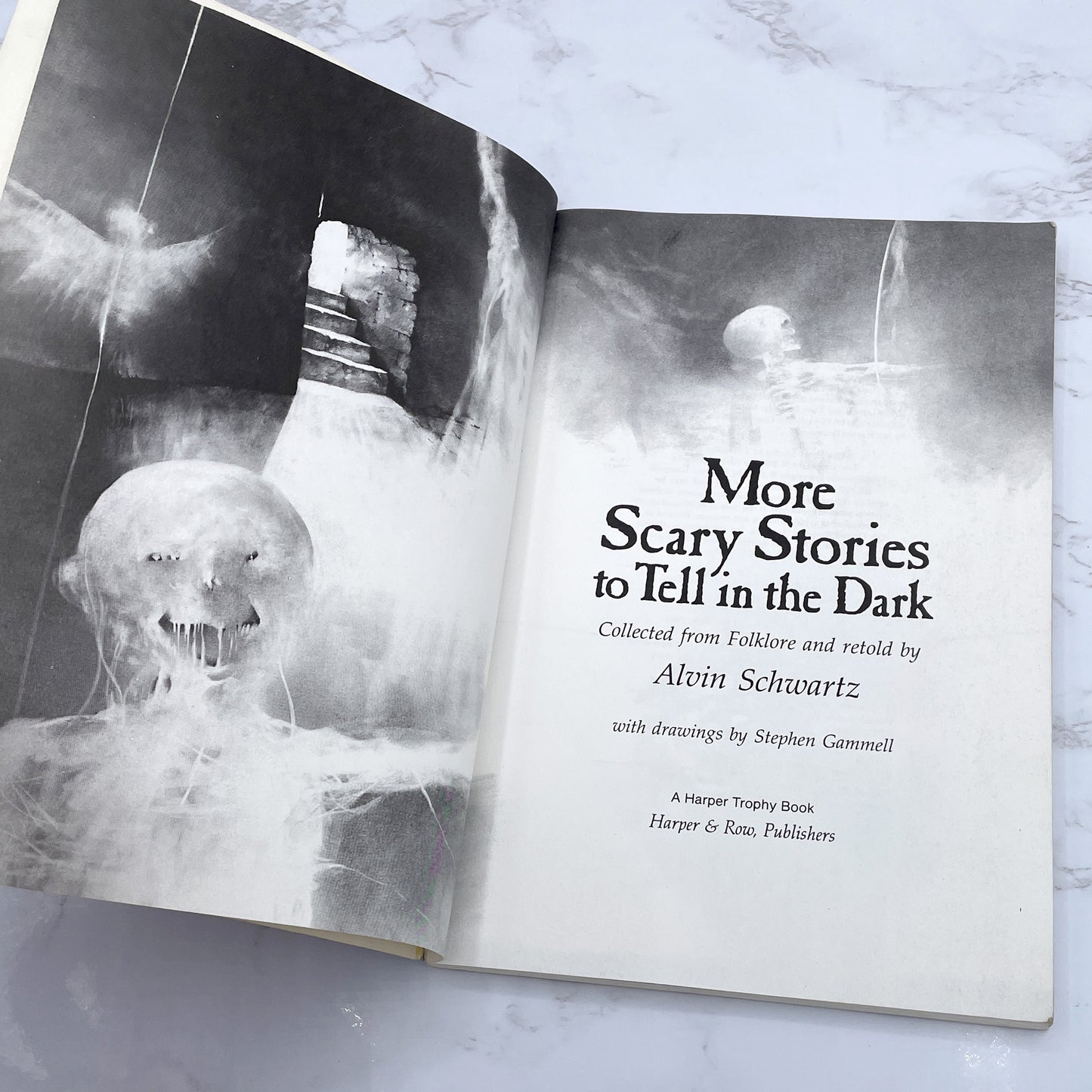 More Scary Stories To Tell in the Dark by Alvin Schwarz [FIRST PAPERBACK PRINTING] 1986 • Harper & Row *see condition