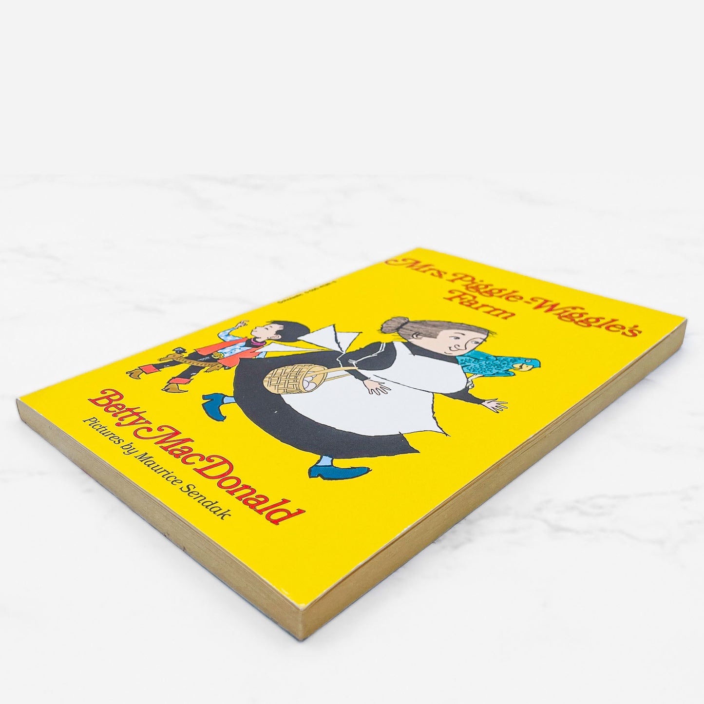 Mrs. Piggle-Wiggle's Farm by Betty MacDonald [TRADE PAPERBACK] 1987 • Scholastic