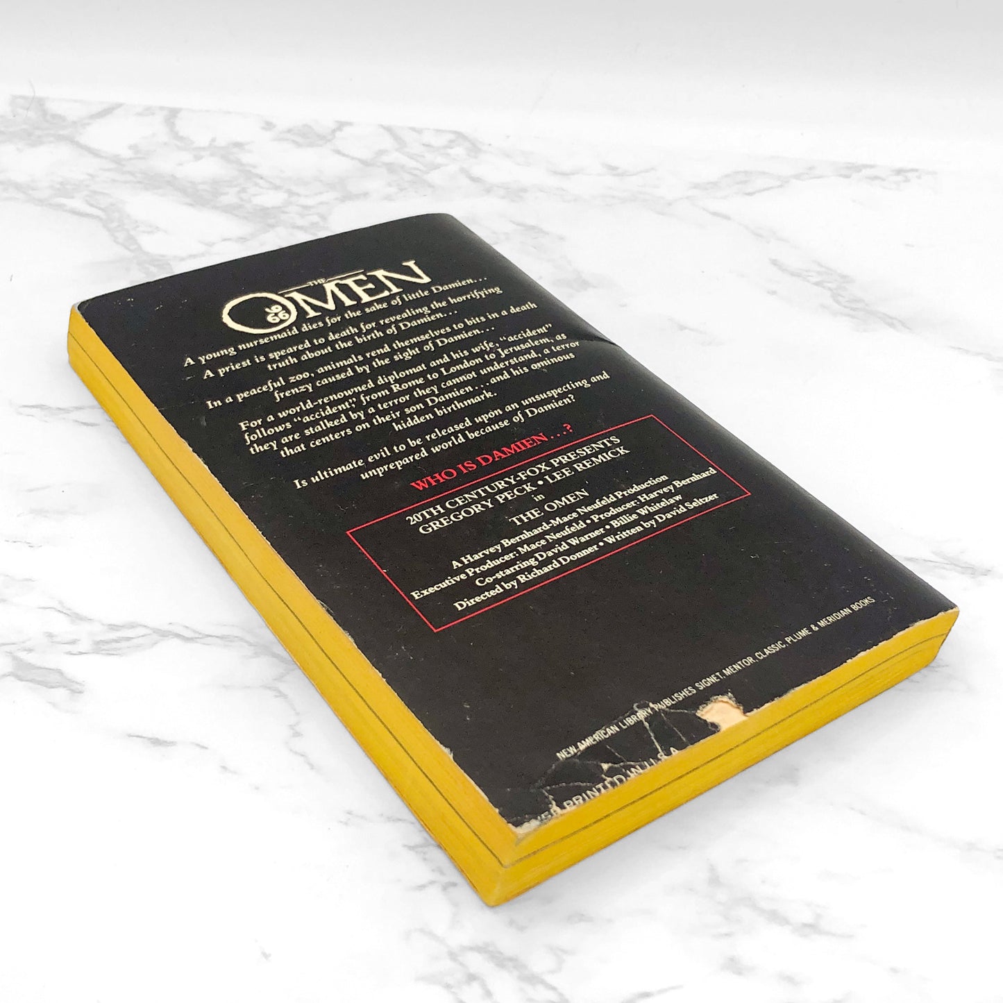 The Omen by David Seltzer [FIRST PAPERBACK EDITION] 1976 • Signet